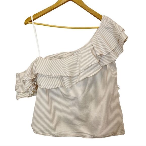 L’Academie X Revolve The Asymmetric Ruffle Top - Picture 2 of 7